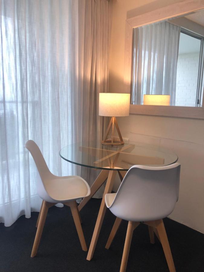 Ocean Bliss - Top Floor Beachfront Studio With Amazing Views ! Marcoola Bagian luar foto